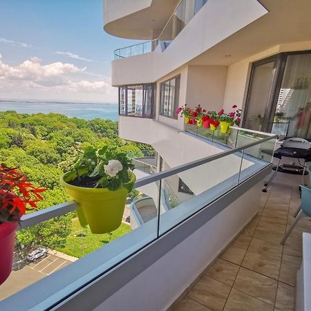 Luxury Appartments Alix Burgas Extérieur photo