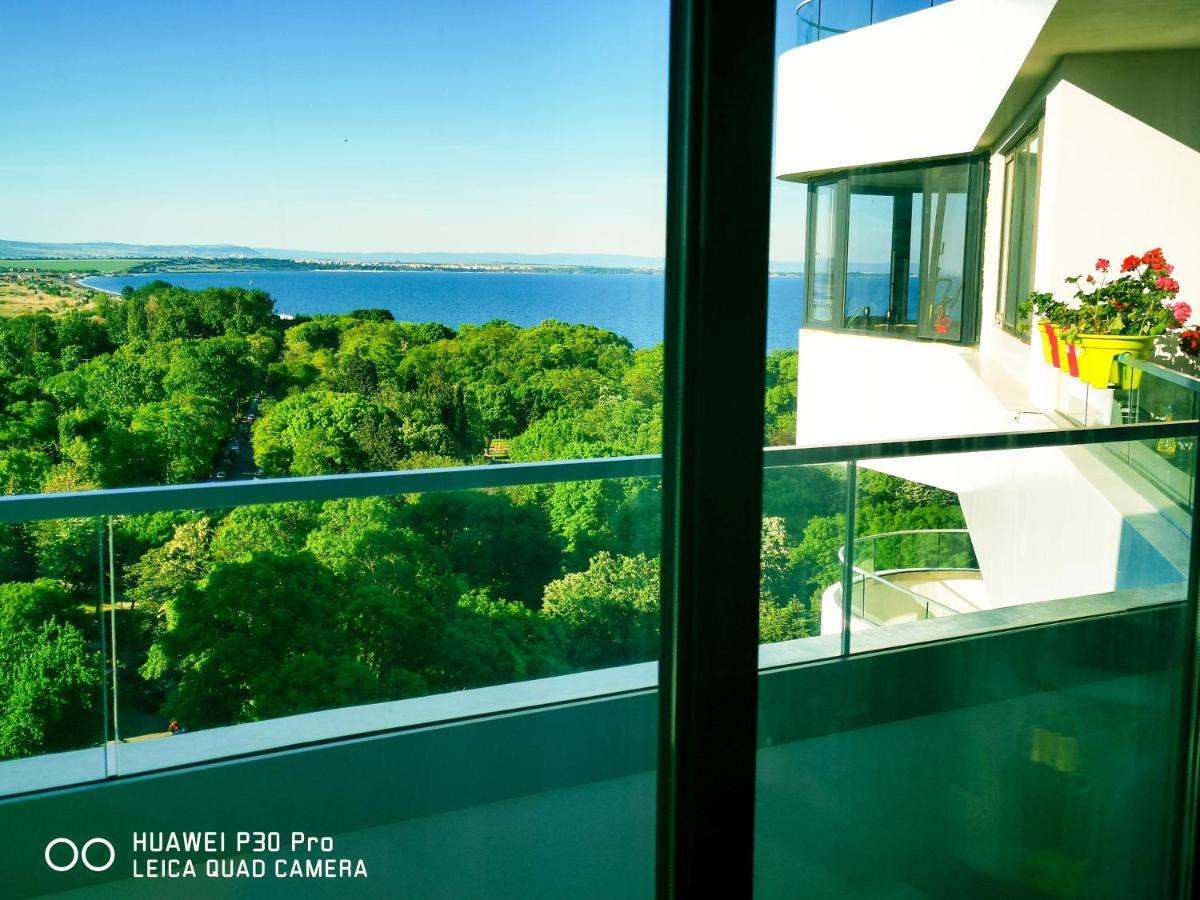 Luxury Appartments Alix Burgas Extérieur photo