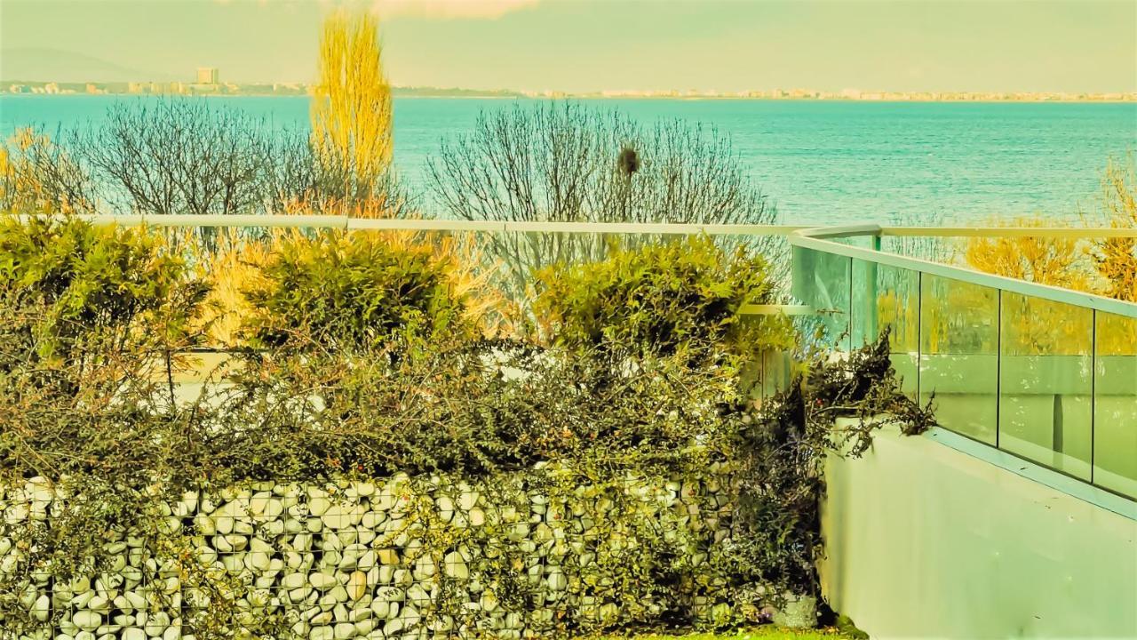 Luxury Appartments Alix Burgas Extérieur photo